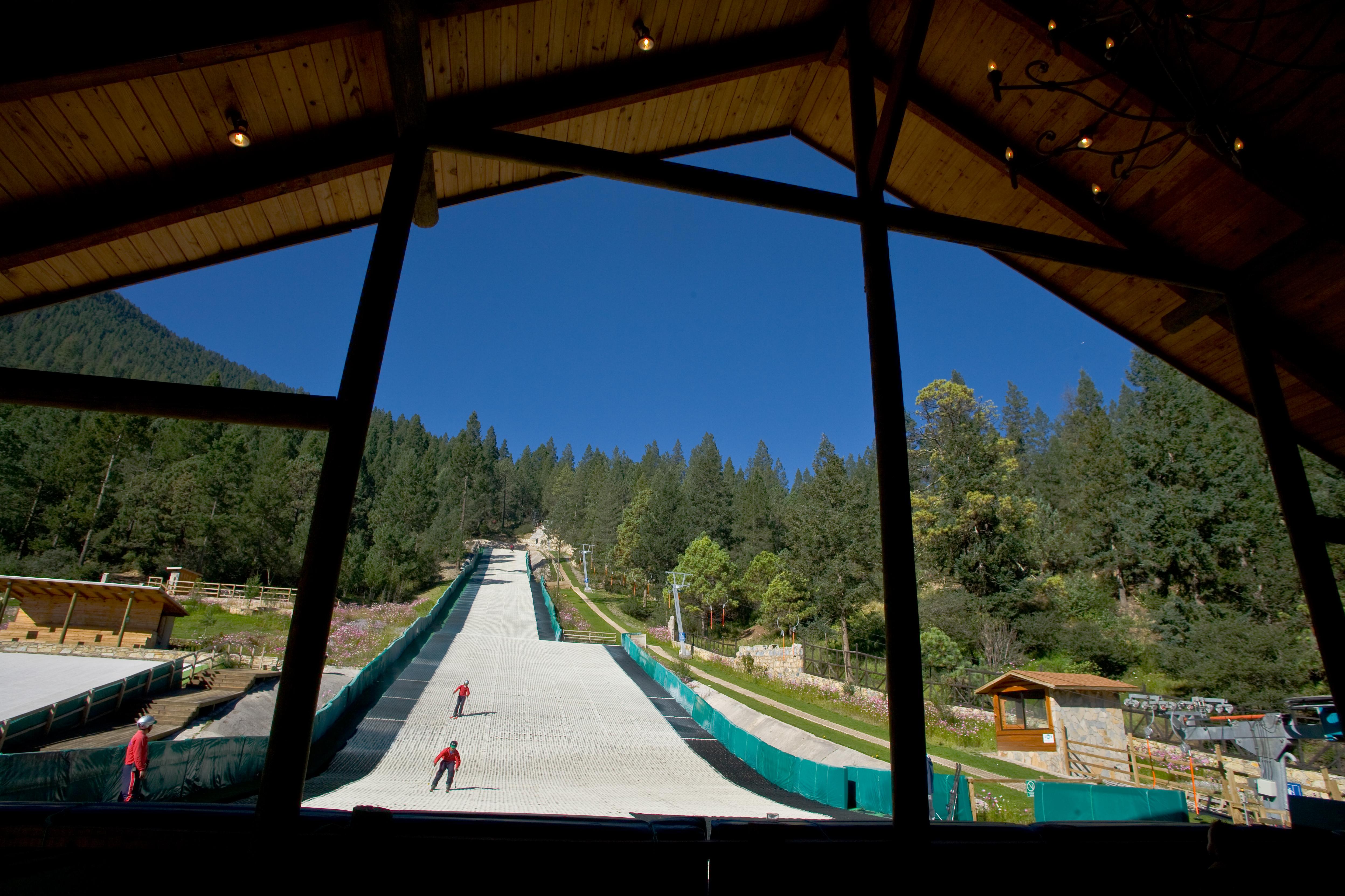 Bosques De Monterreal Hotel San Antonio de las Alazanas Kültér fotó
